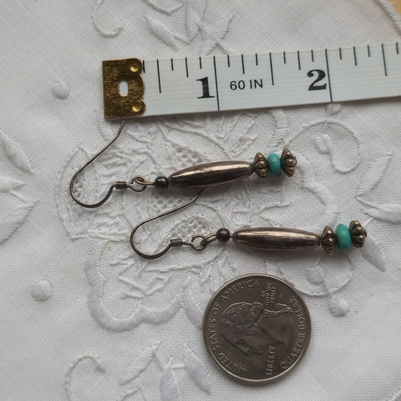 Highly oxidized Patina Sterling Silver oblong bead turquoise chip hook earrings - Picture 5 of 6